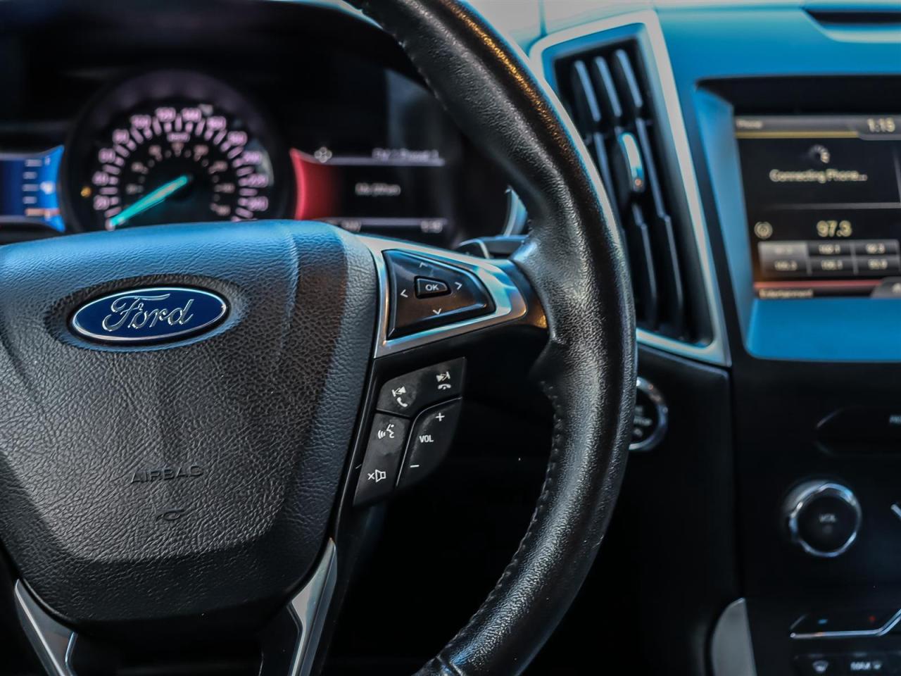 2015 Ford Edge  Photo4