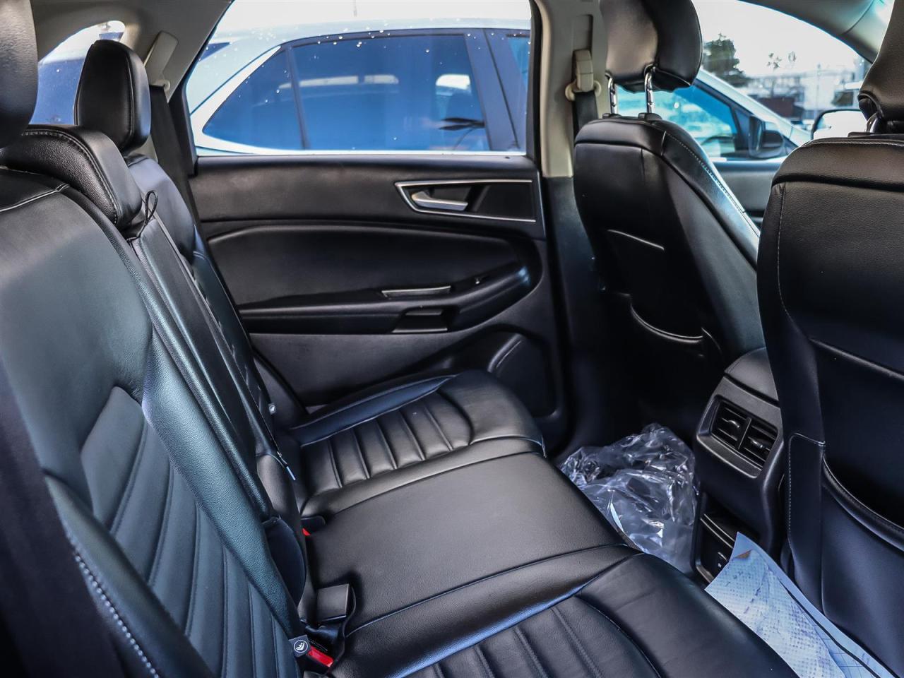 2015 Ford Edge  Photo