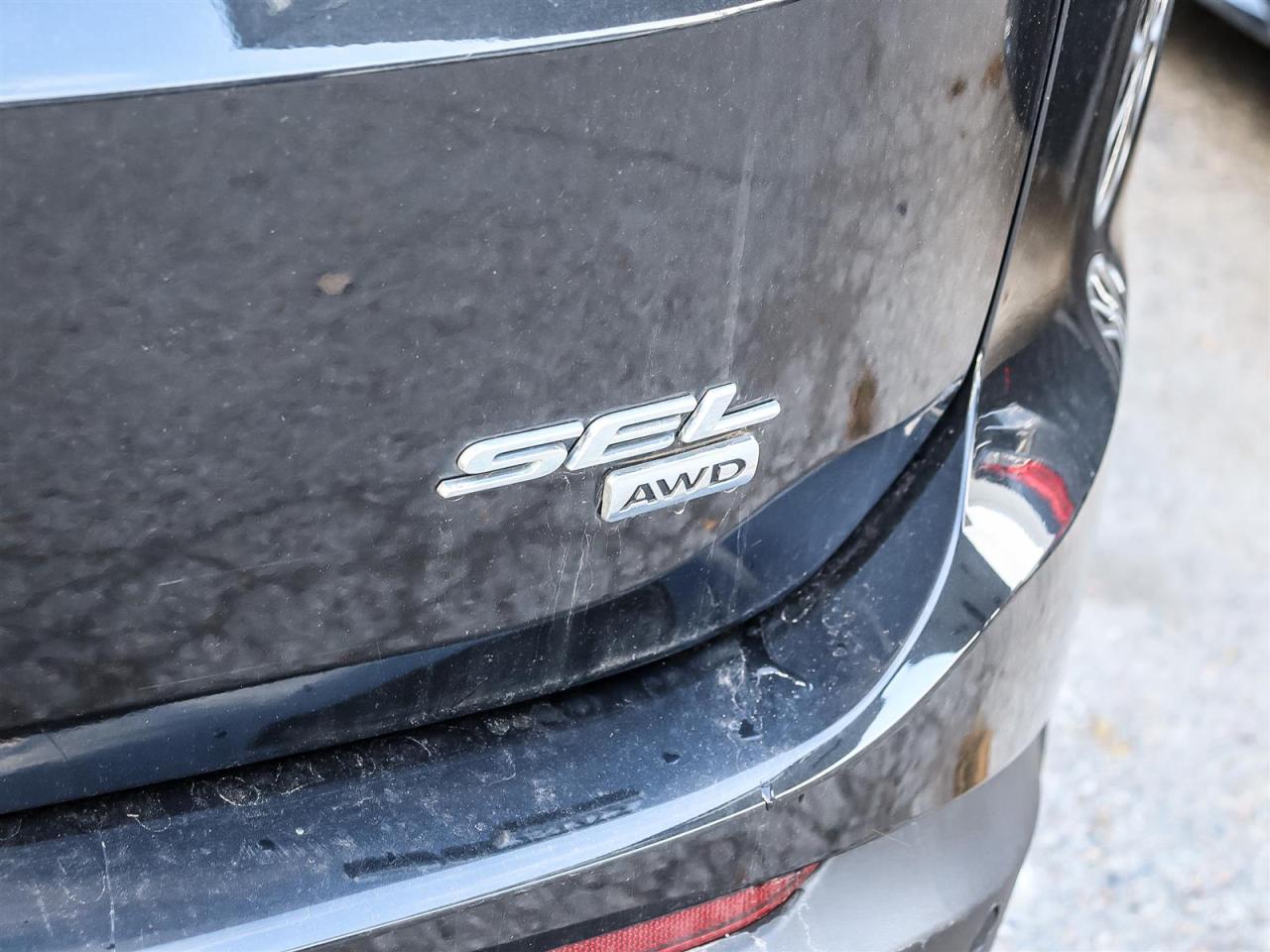 2015 Ford Edge  Photo