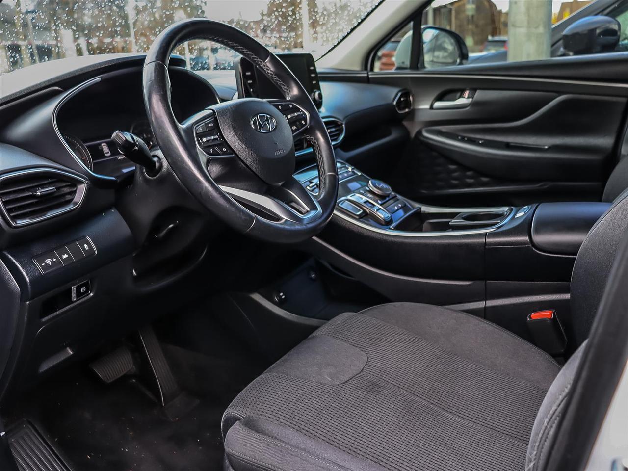 2021 Hyundai Santa Fe  Photo5