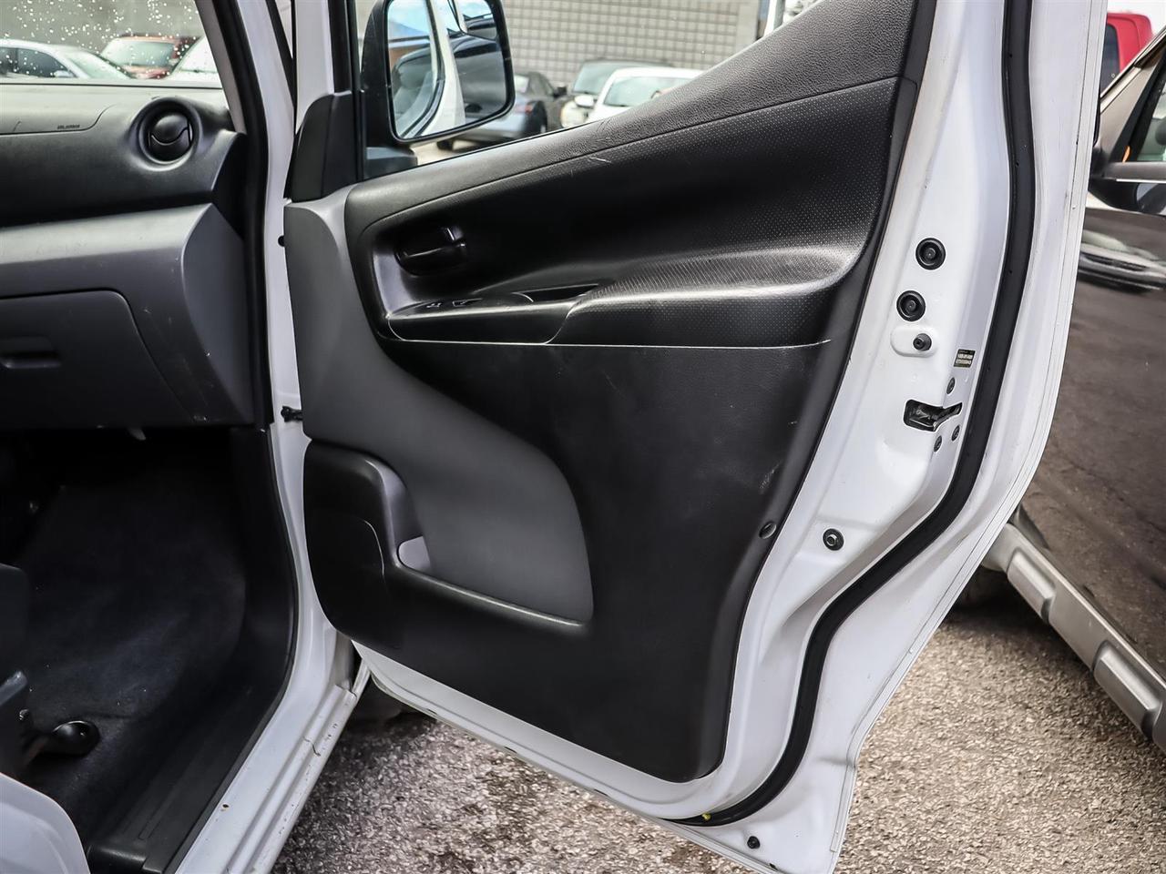 2013 Nissan NV200  Photo