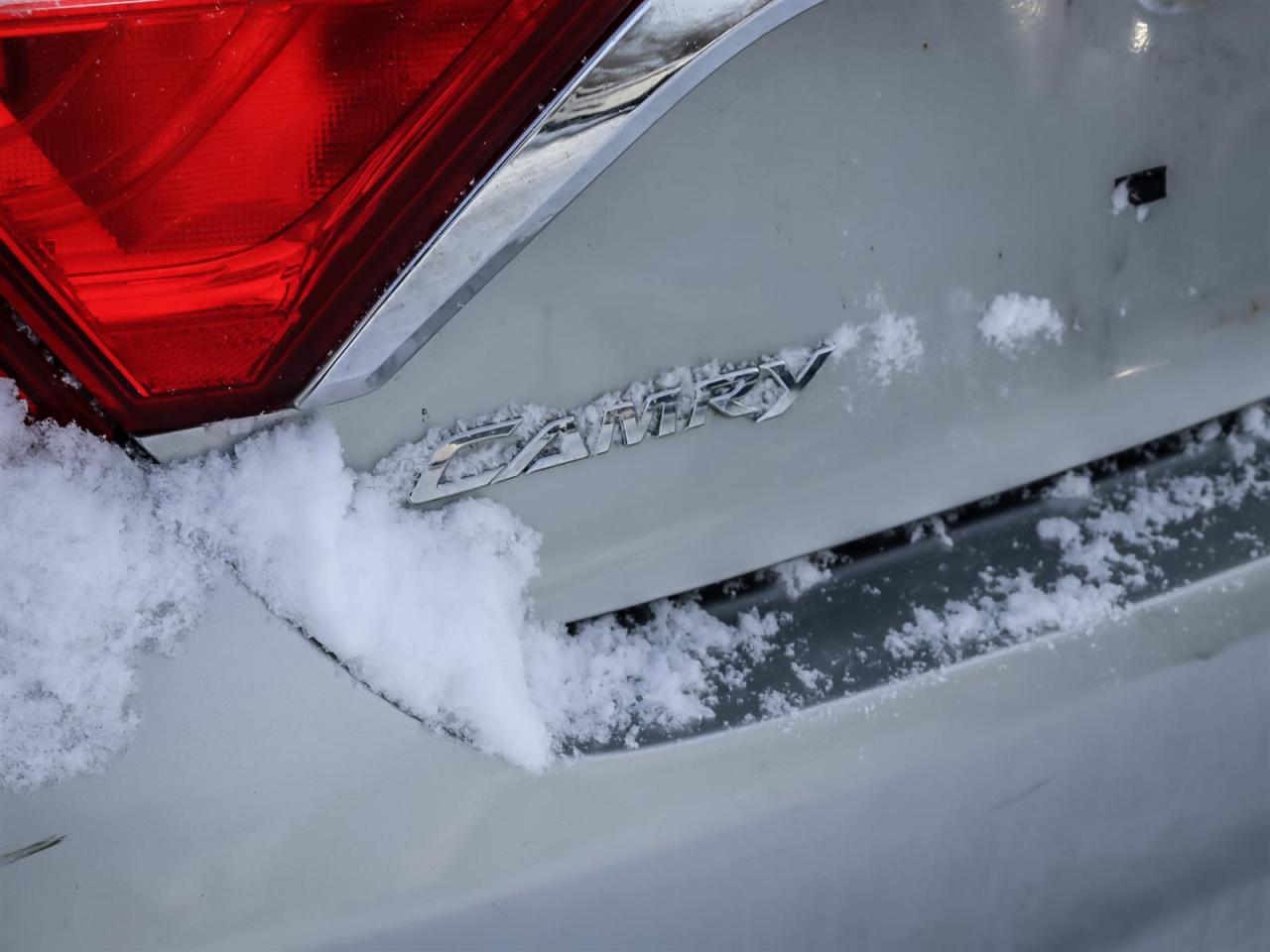 2016 Toyota Camry  Photo4