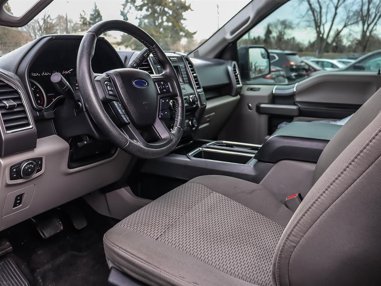 2015 Ford F-150  Photo1