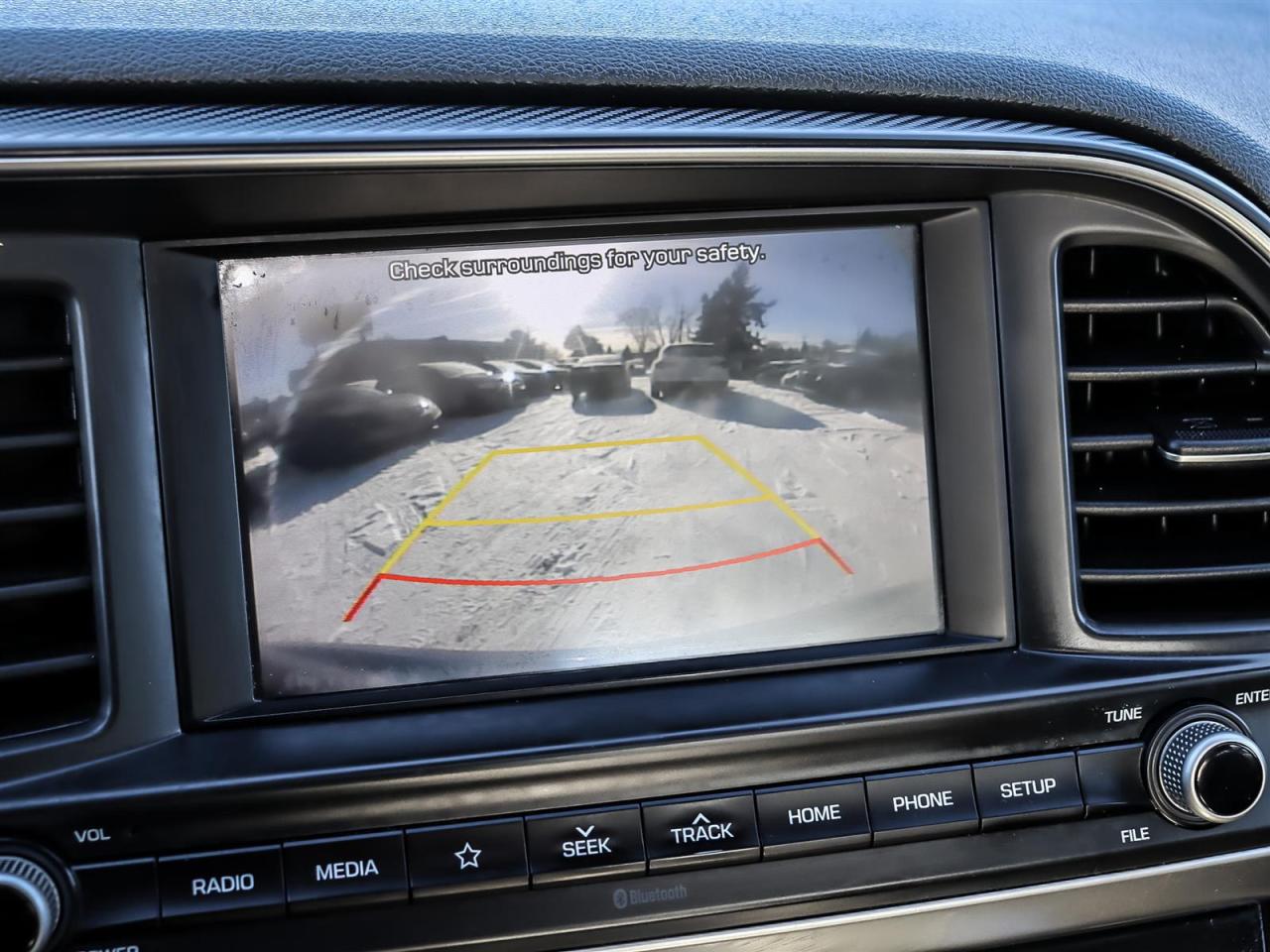 2020 Hyundai Elantra  Photo