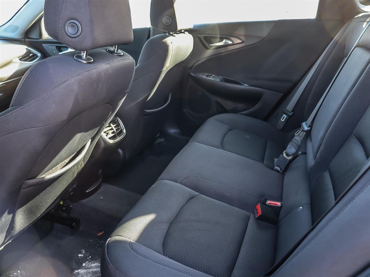 2022 Chevrolet Malibu  Photo4