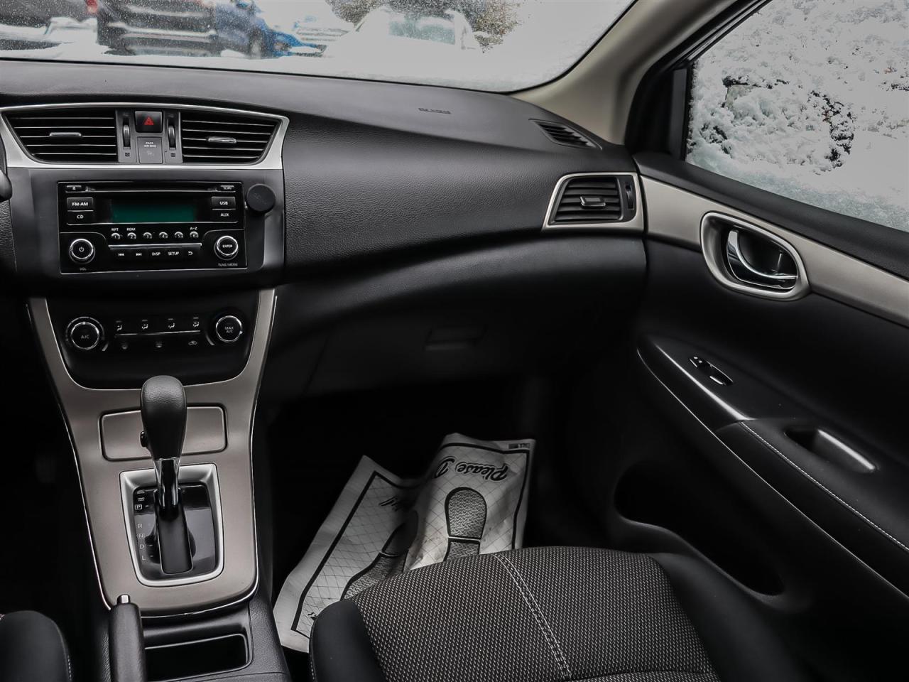 2015 Nissan Sentra  Photo