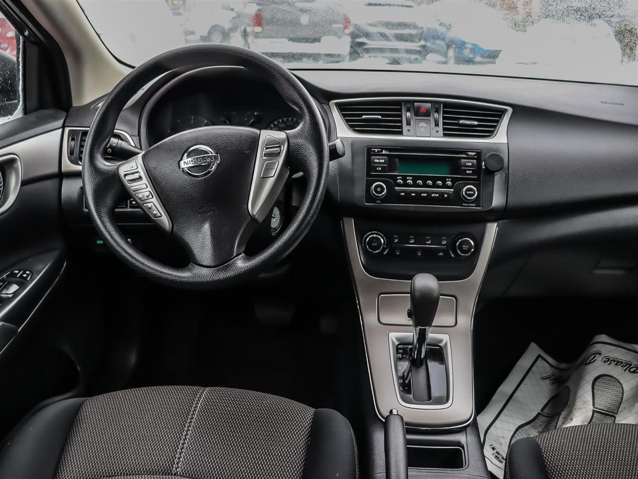 2015 Nissan Sentra  Photo