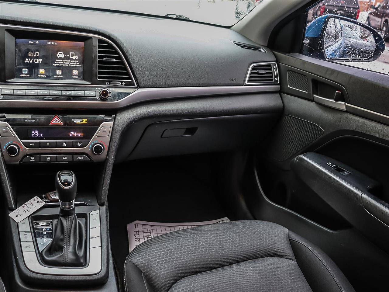 2017 Hyundai Elantra  Photo