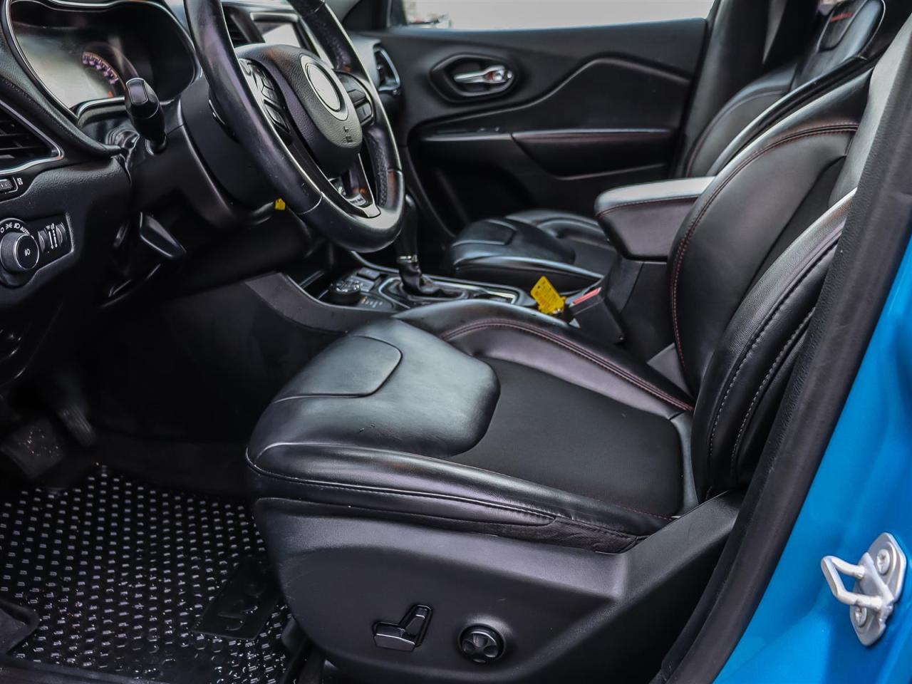 2020 Jeep Cherokee  Photo