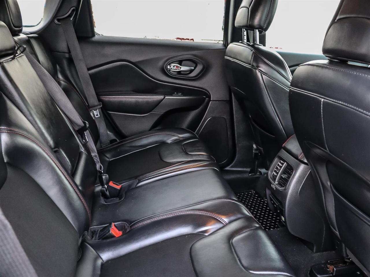 2020 Jeep Cherokee  Photo