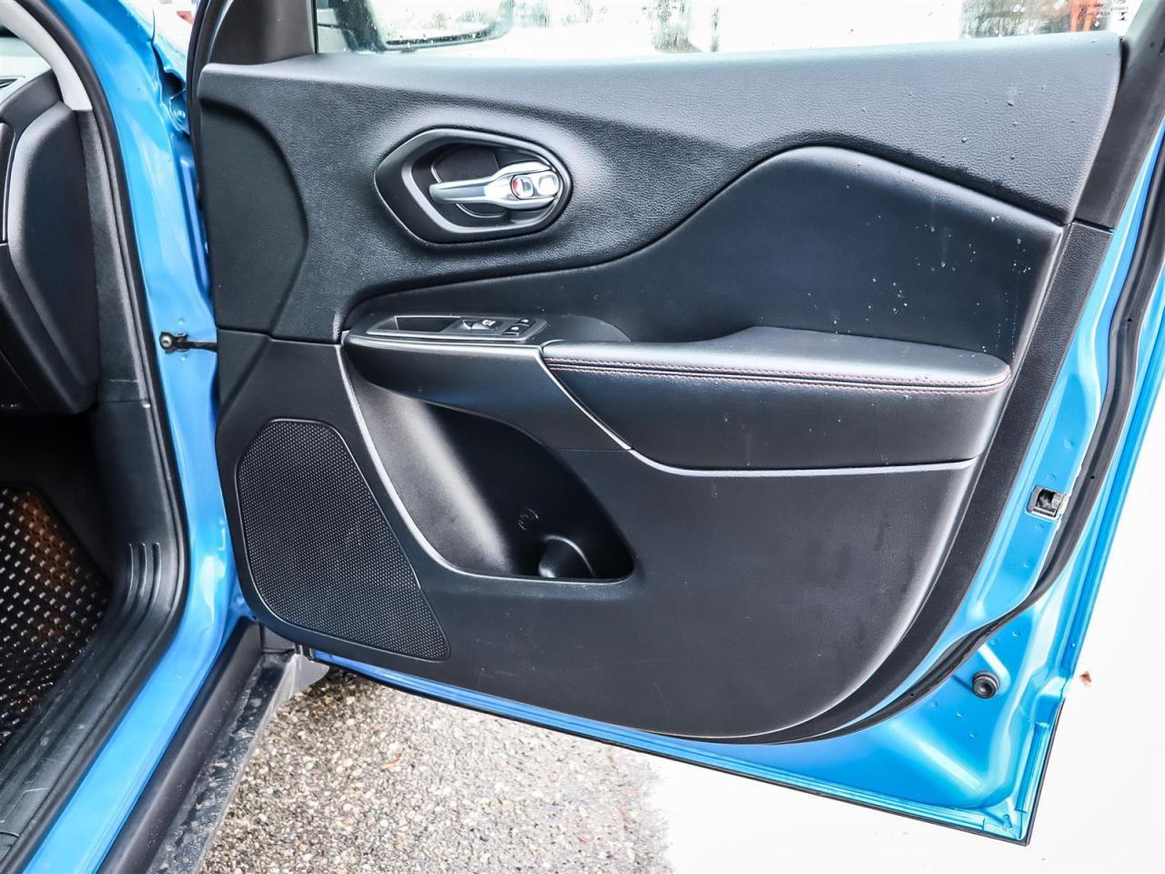 2020 Jeep Cherokee  Photo