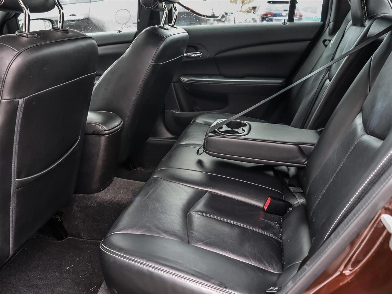 2013 Chrysler 200  Photo