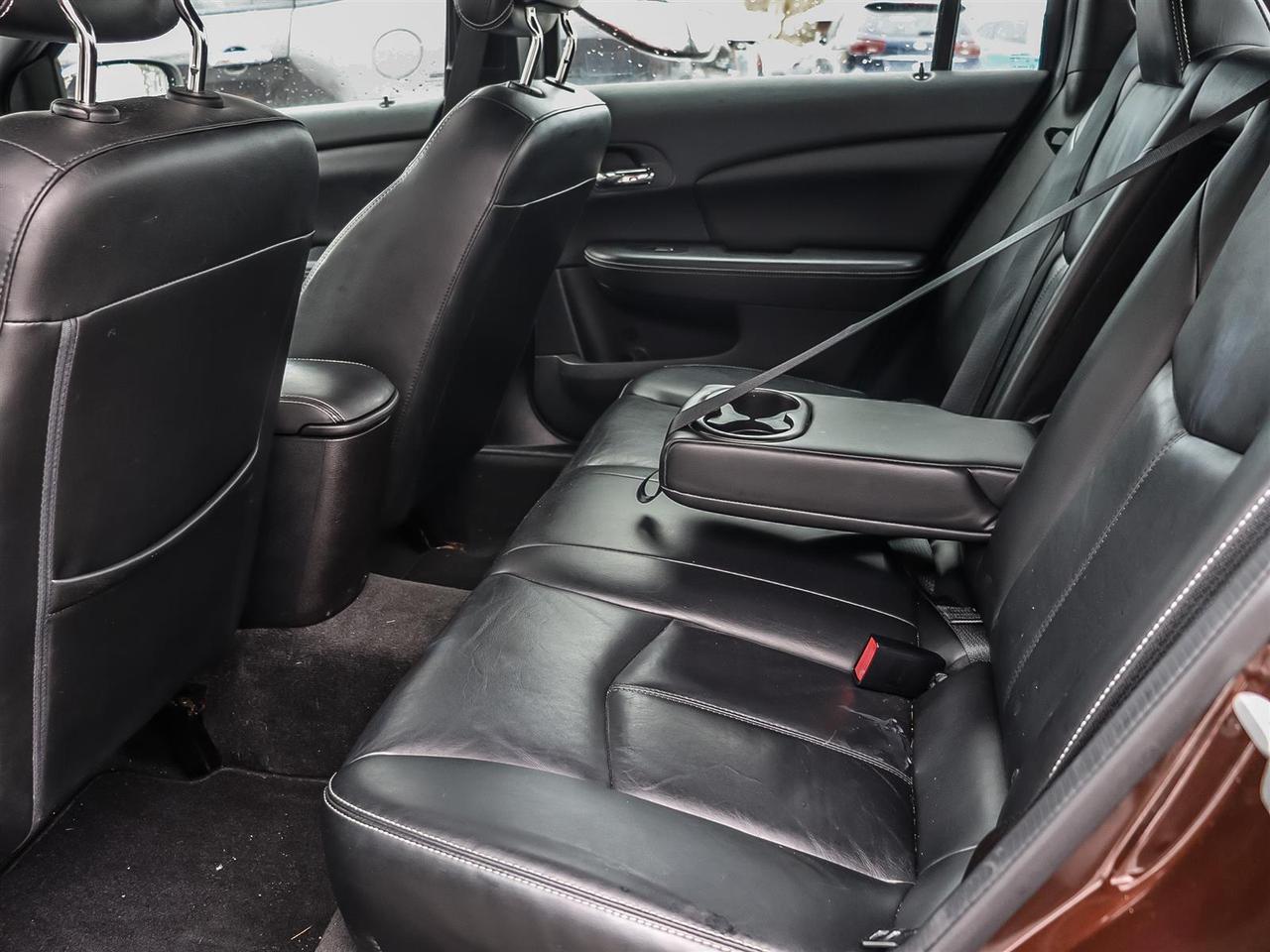 2013 Chrysler 200  Photo