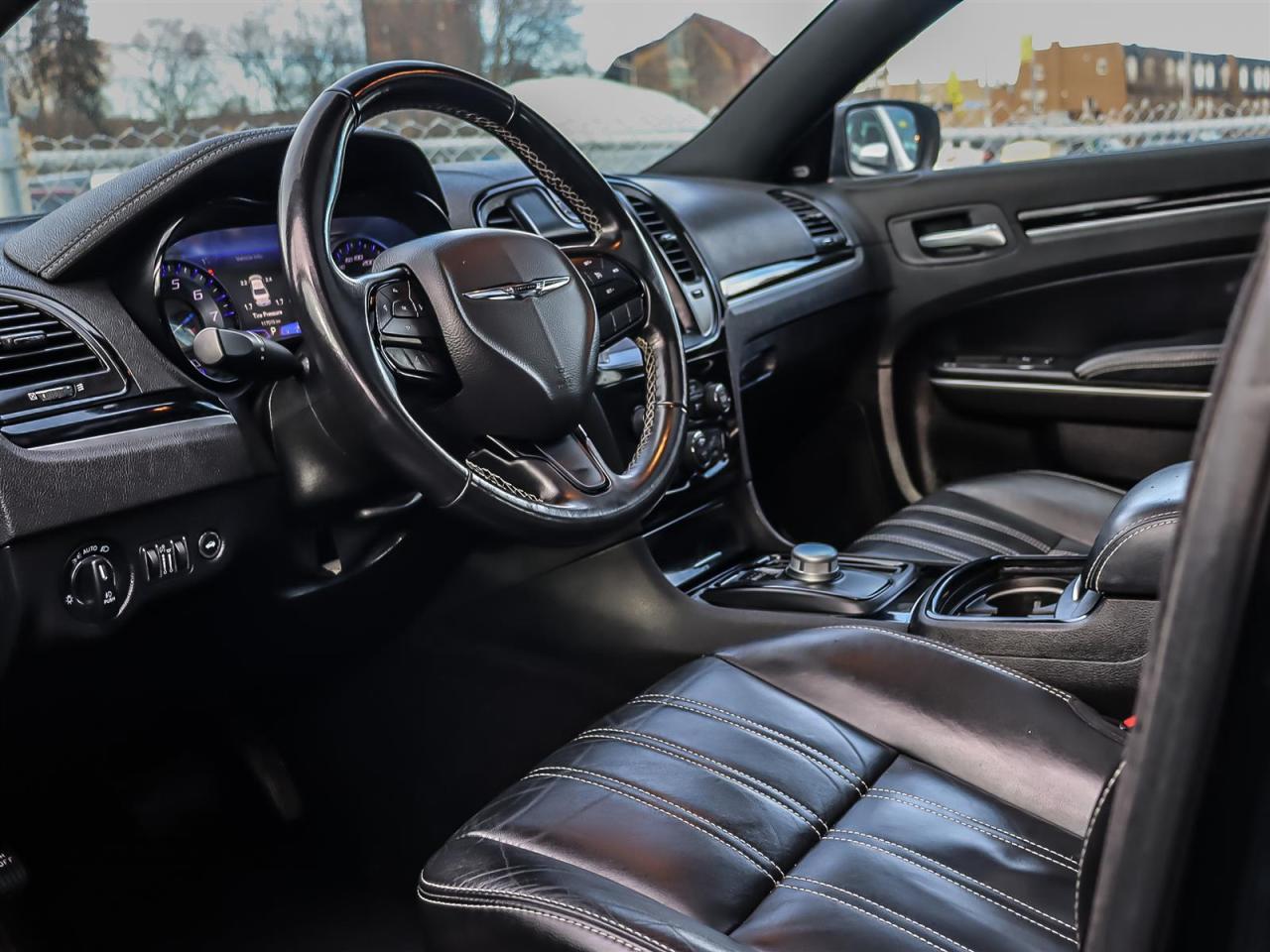 2022 Chrysler 300S  Photo