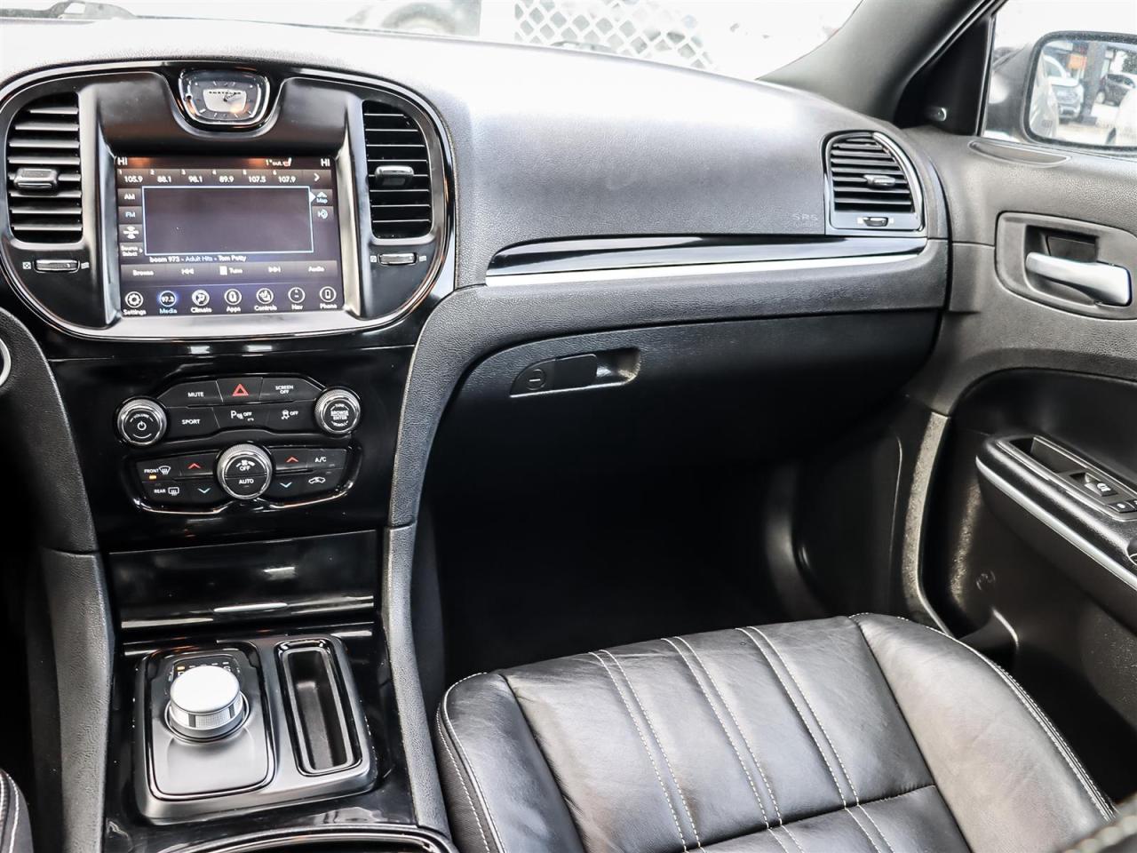 2022 Chrysler 300S  Photo