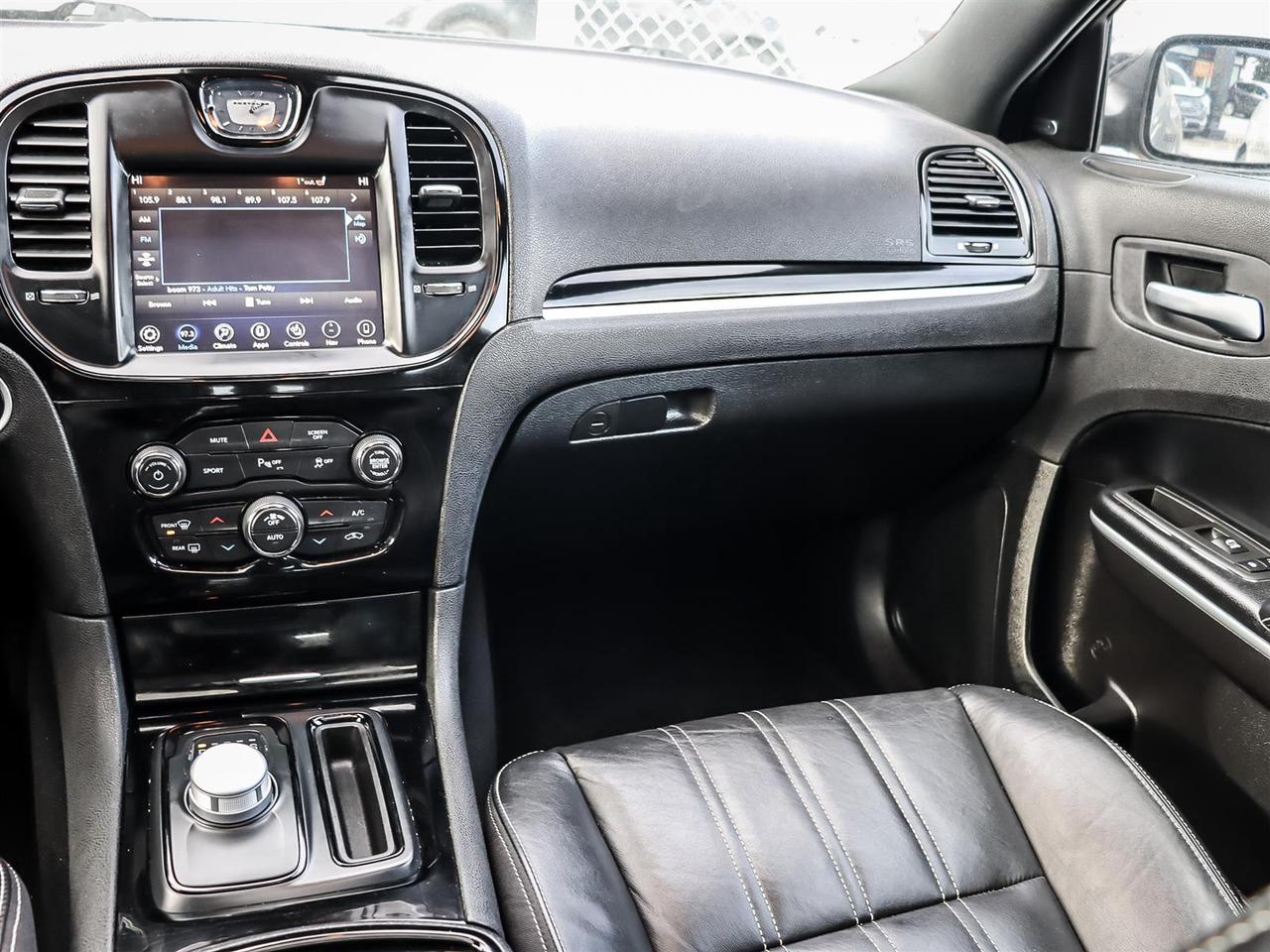 2022 Chrysler 300S  Photo