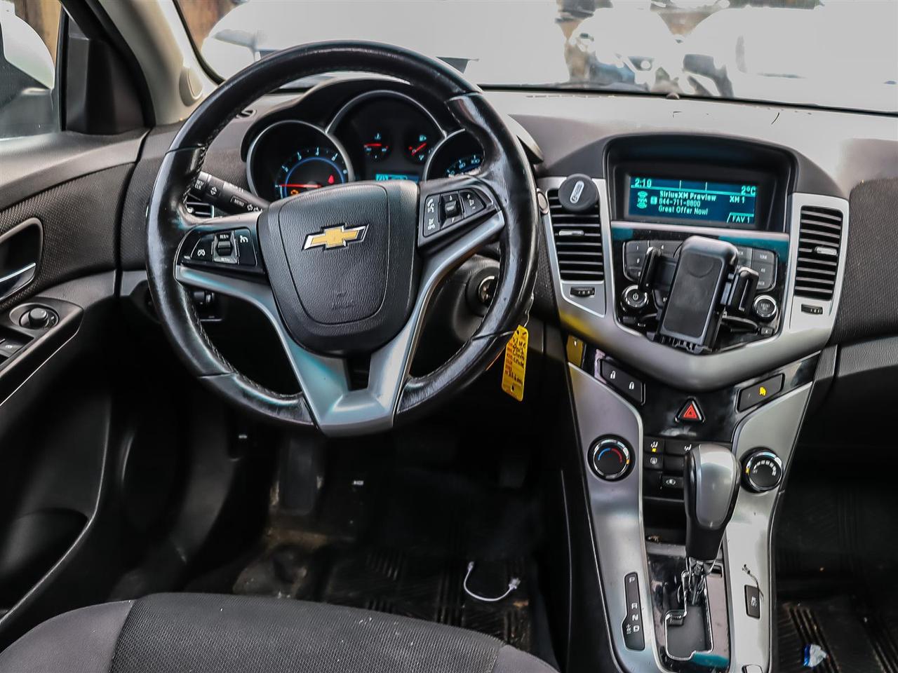 2013 Chevrolet Cruze  Photo2