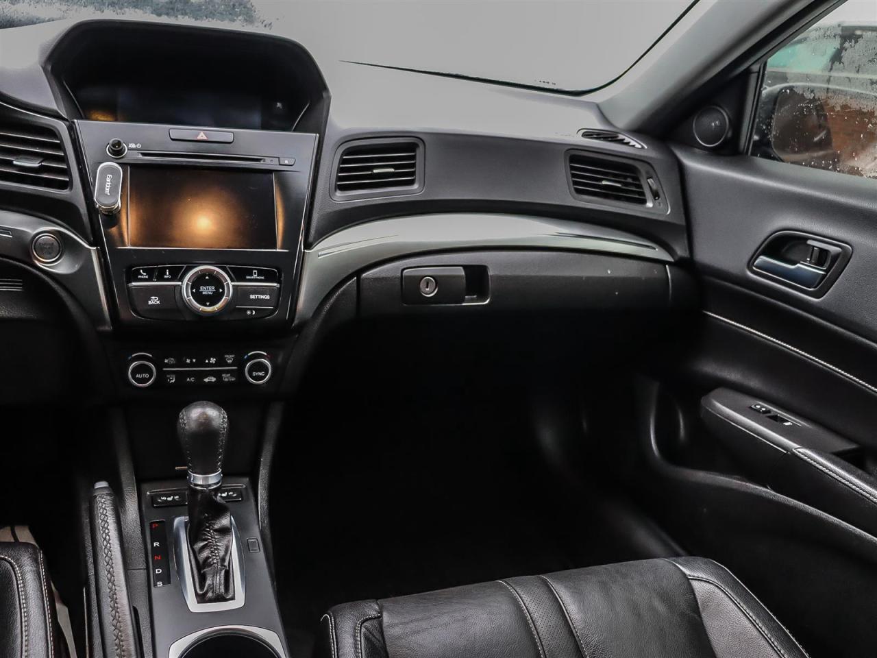 2019 Acura ILX  Photo3