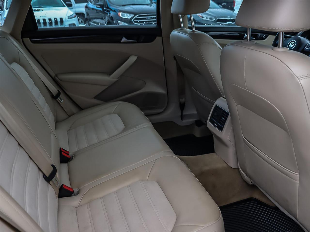 2015 Volkswagen Passat  Photo