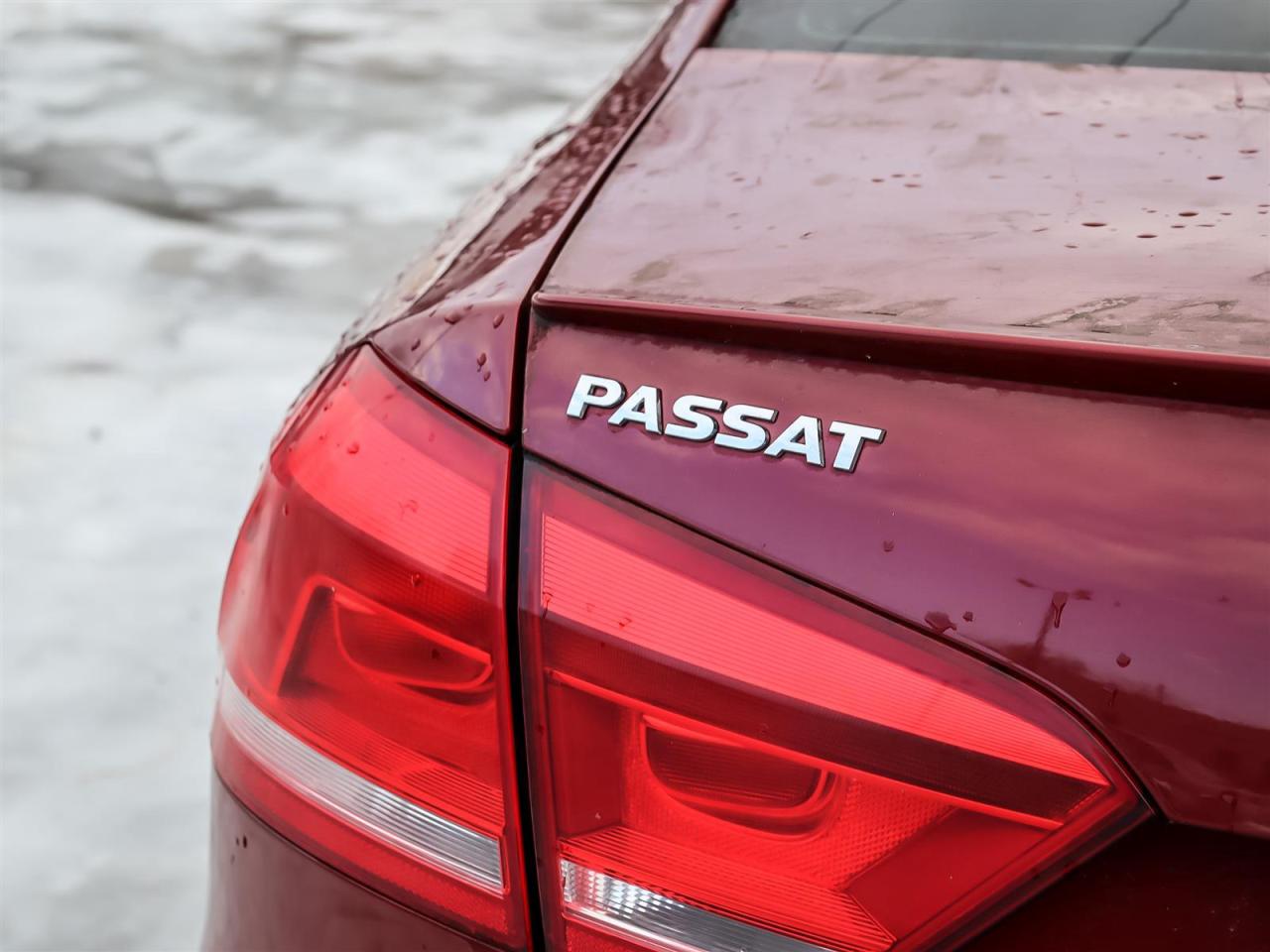 2015 Volkswagen Passat  Photo