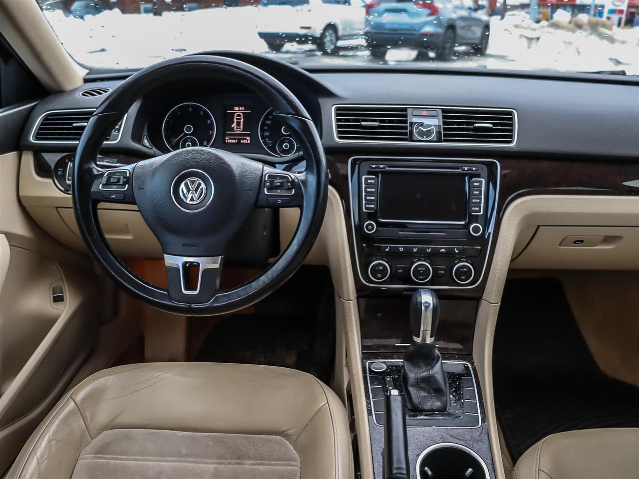 2015 Volkswagen Passat  Photo