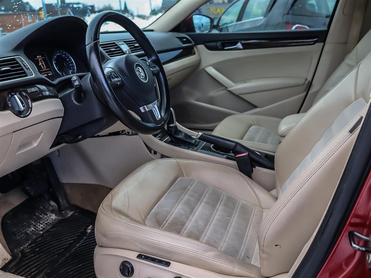 2015 Volkswagen Passat  Photo1