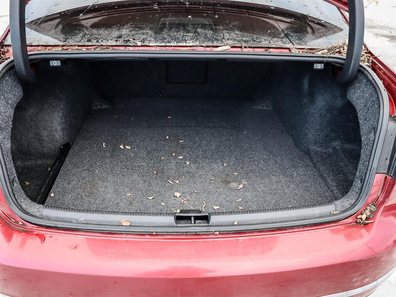 2015 Volkswagen Passat  Photo