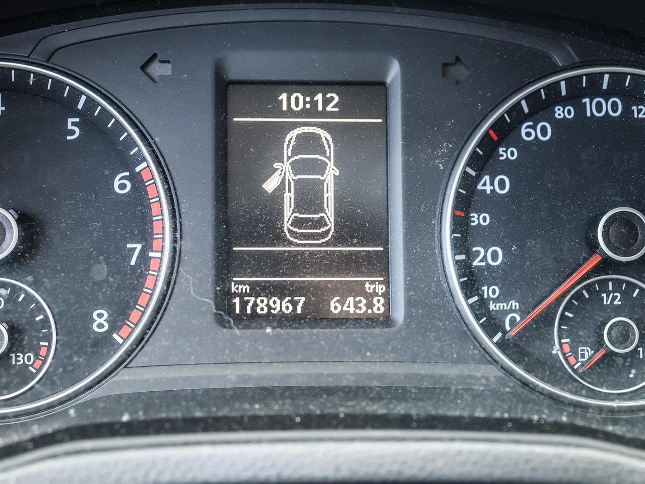 2015 Volkswagen Passat  Photo