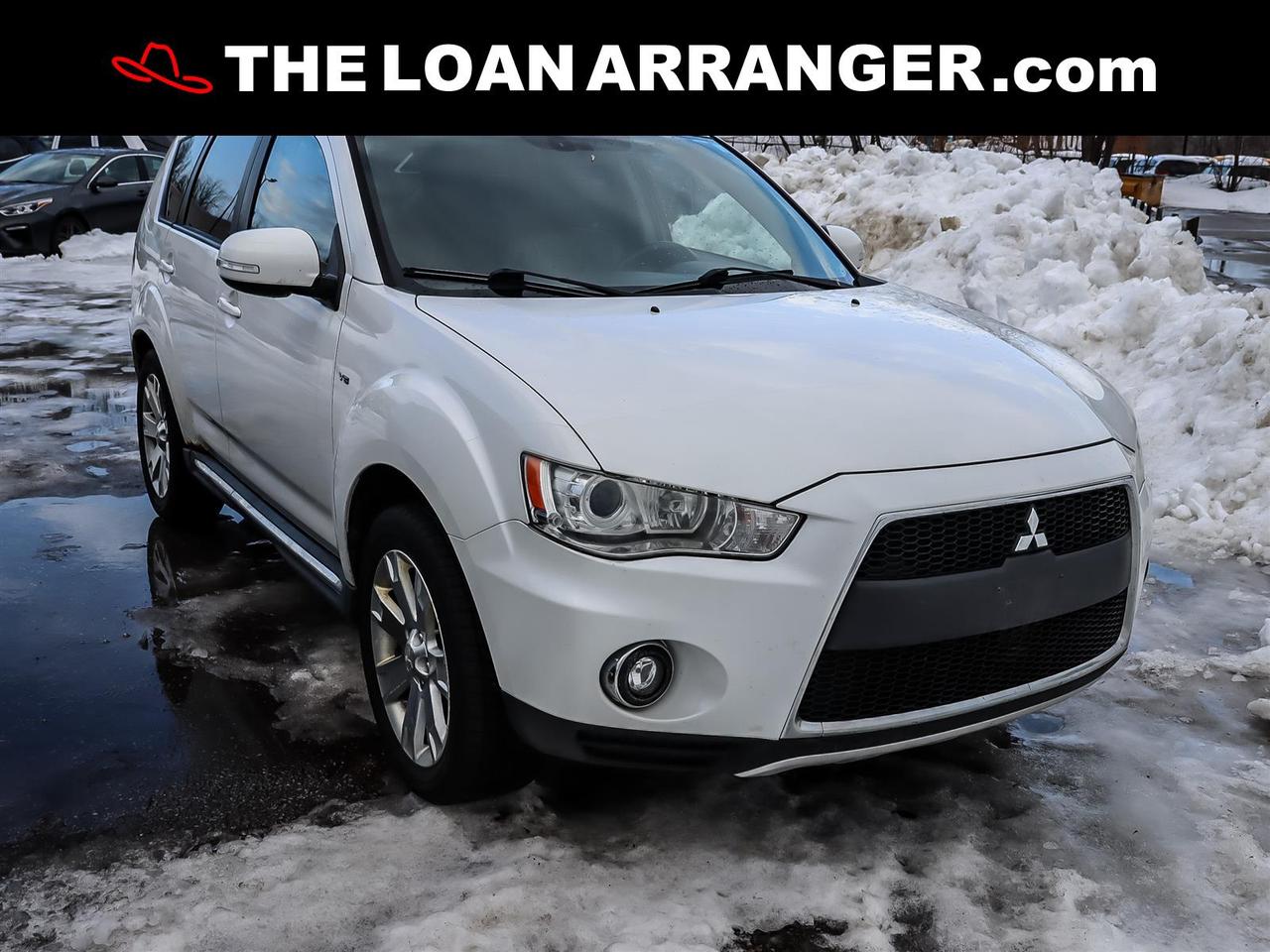 2011 Mitsubishi Outlander  Photo0