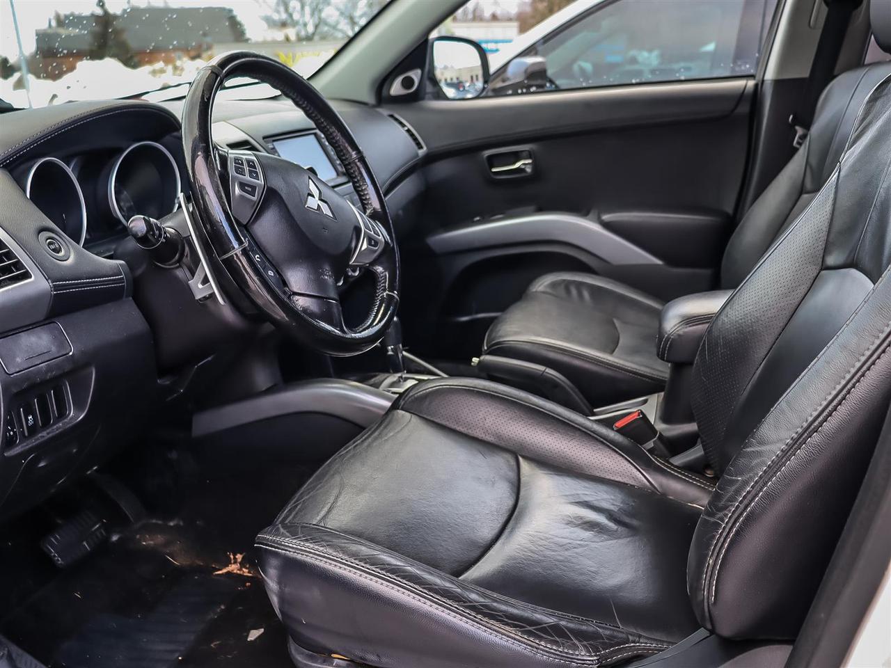 2011 Mitsubishi Outlander  Photo