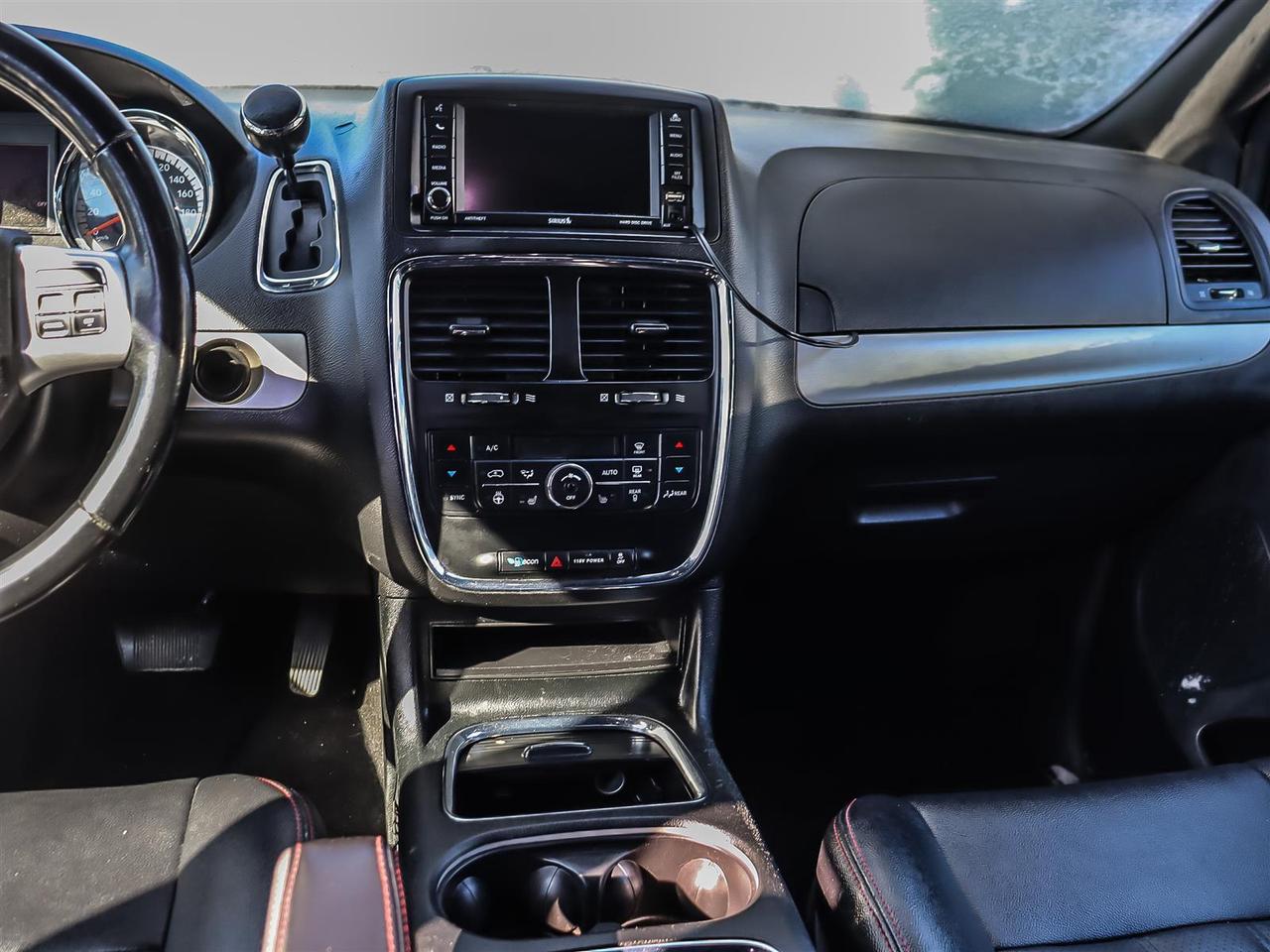 2019 Dodge Grand Caravan  Photo3