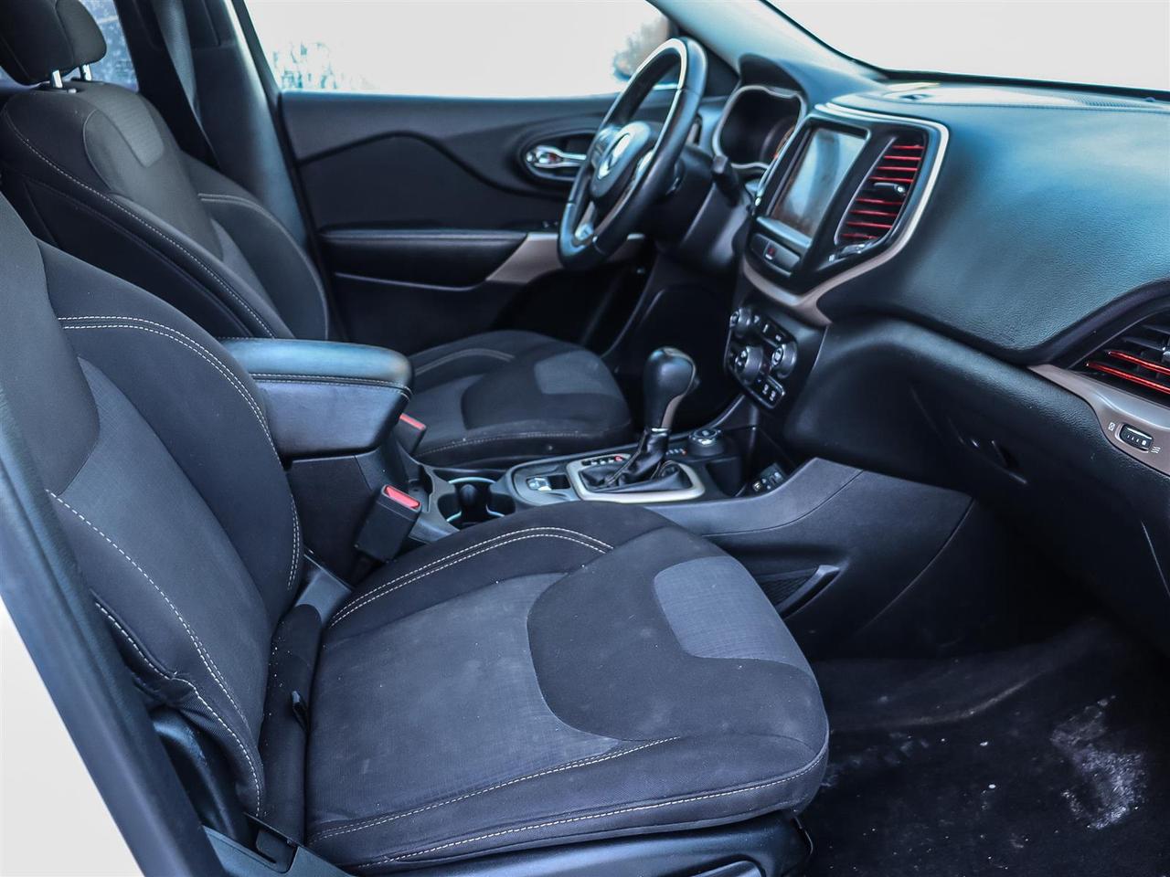 2017 Jeep Cherokee  Photo