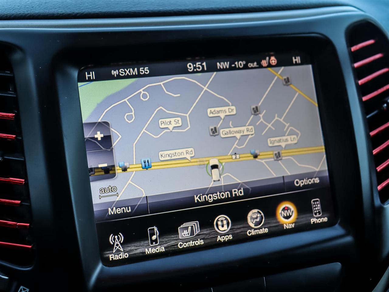 2017 Jeep Cherokee  Photo