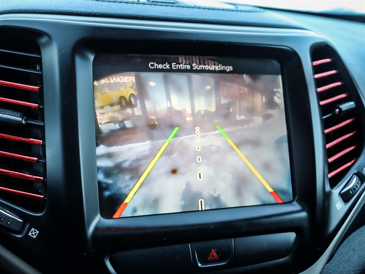 2017 Jeep Cherokee  Photo