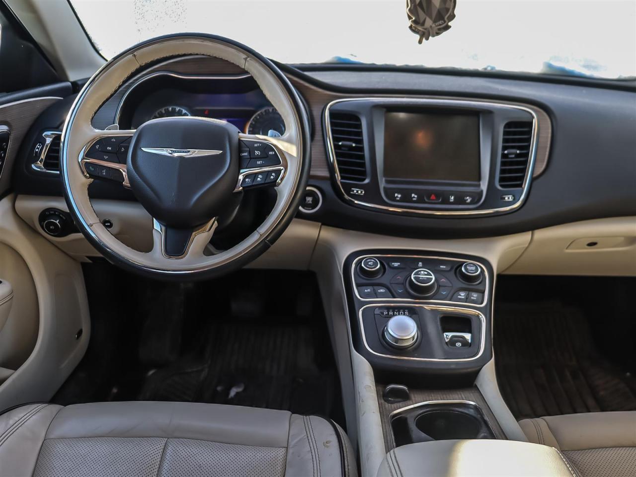 2015 Chrysler 200  Photo