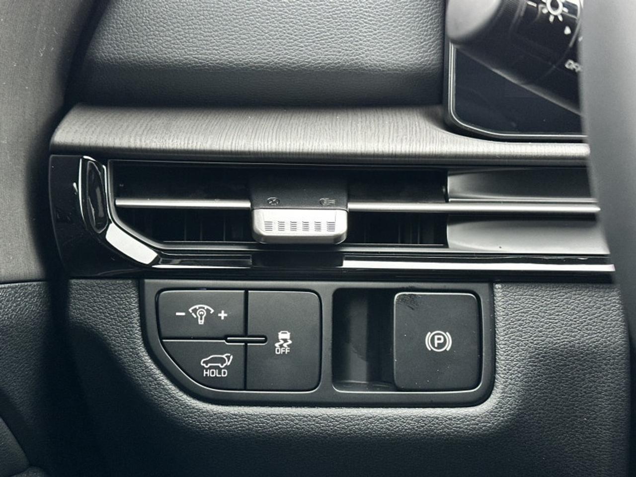 2026 Kia Sportage X-line AWD Photo