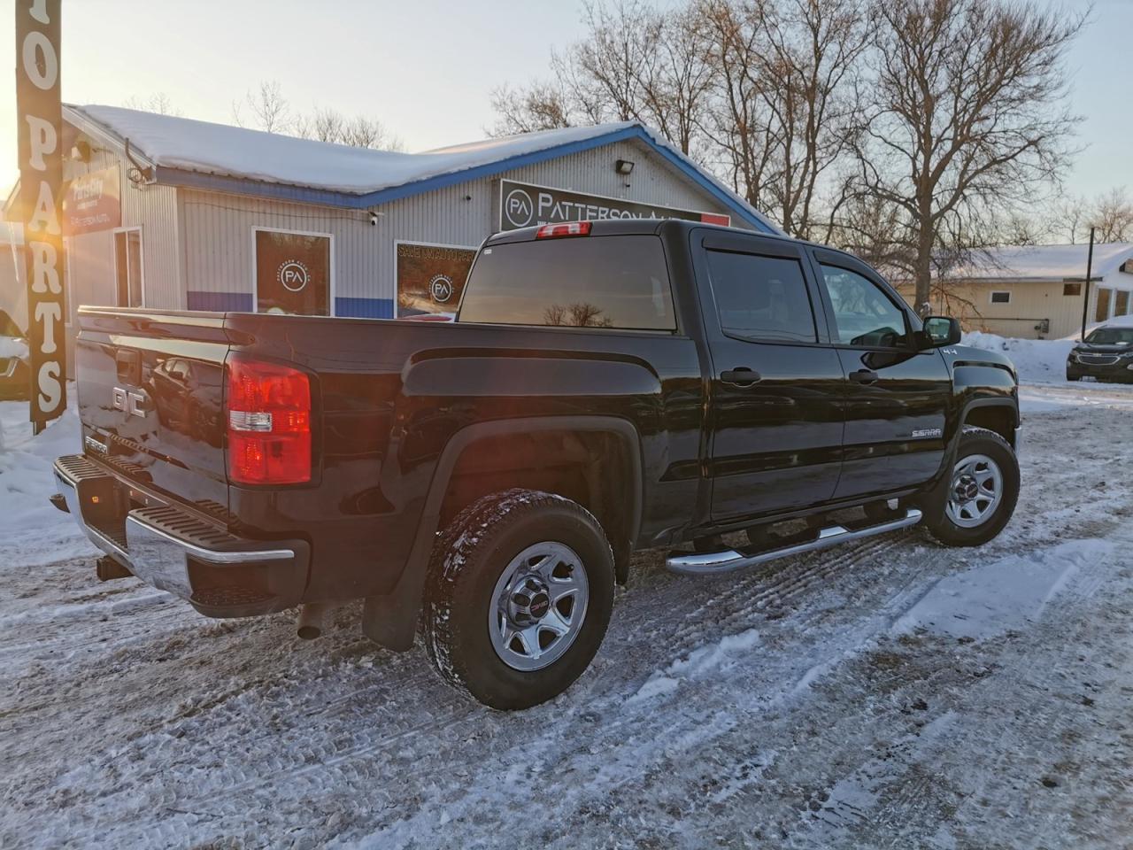 2017 GMC Sierra 1500 Short Box Photo