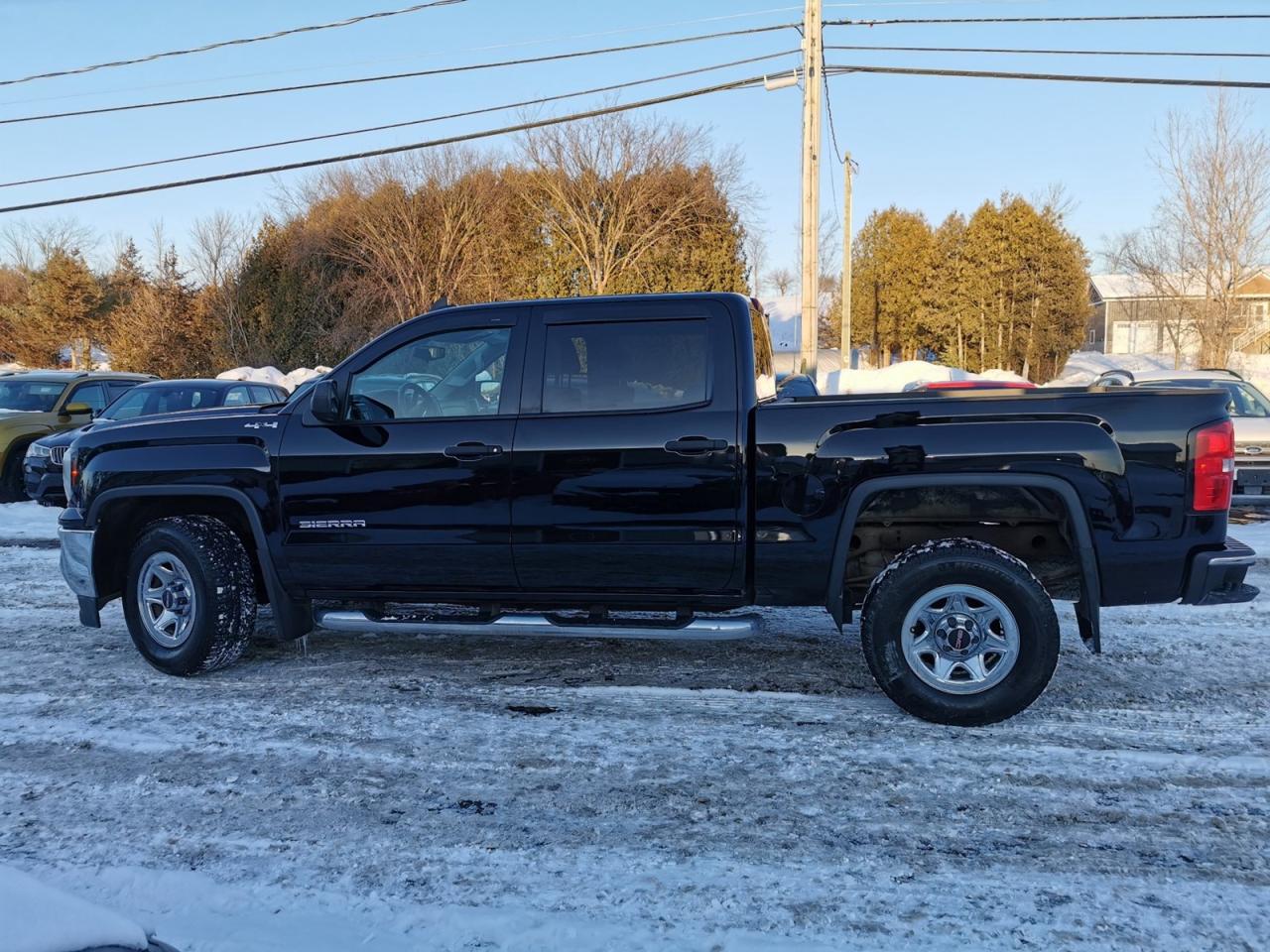 2017 GMC Sierra 1500 Short Box Photo