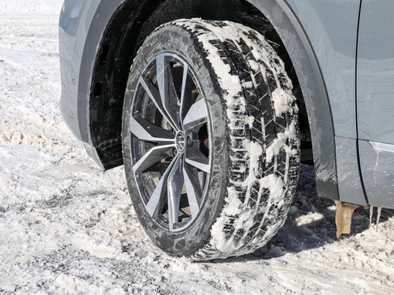 2025 Volkswagen Atlas Execline 2.0 TSI Photo