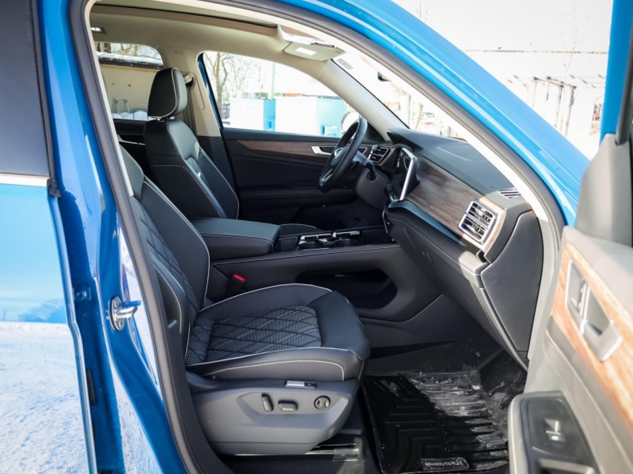 2025 Volkswagen Atlas Execline 2.0 TSI Photo