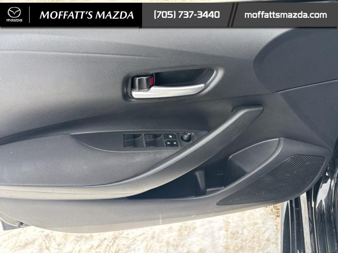 2021 Toyota Corolla LE CVT Photo