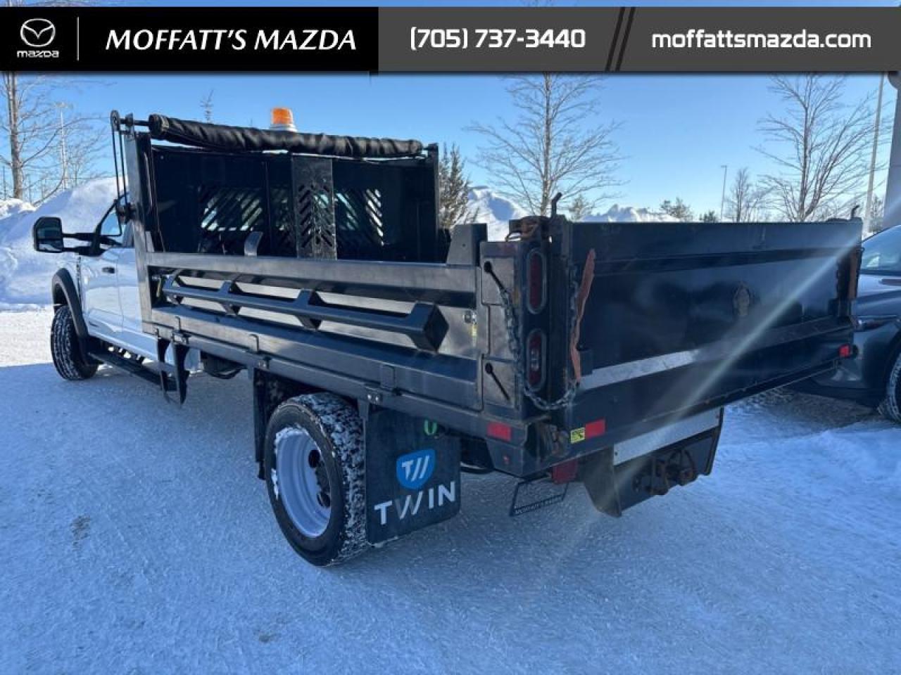 2023 Ford SUPER DUTY F-550 DRW XL Photo