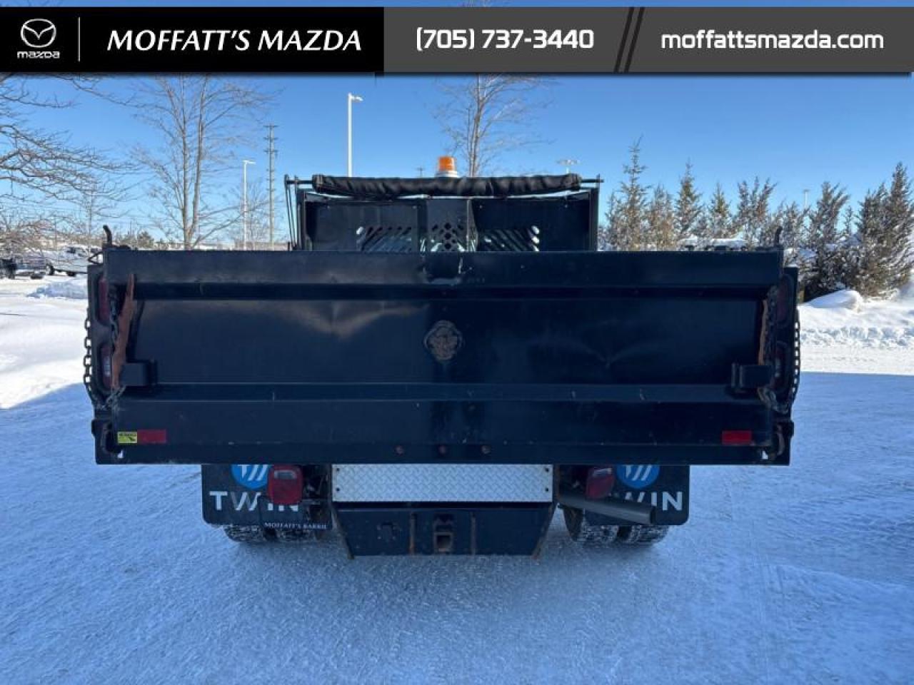 2023 Ford SUPER DUTY F-550 DRW XL Photo3