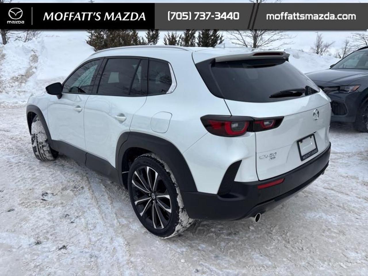 2024 Mazda CX-50 GT Photo