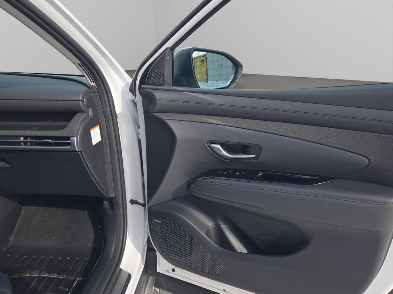 2025 Hyundai Tucson Hybrid Ultimate Photo