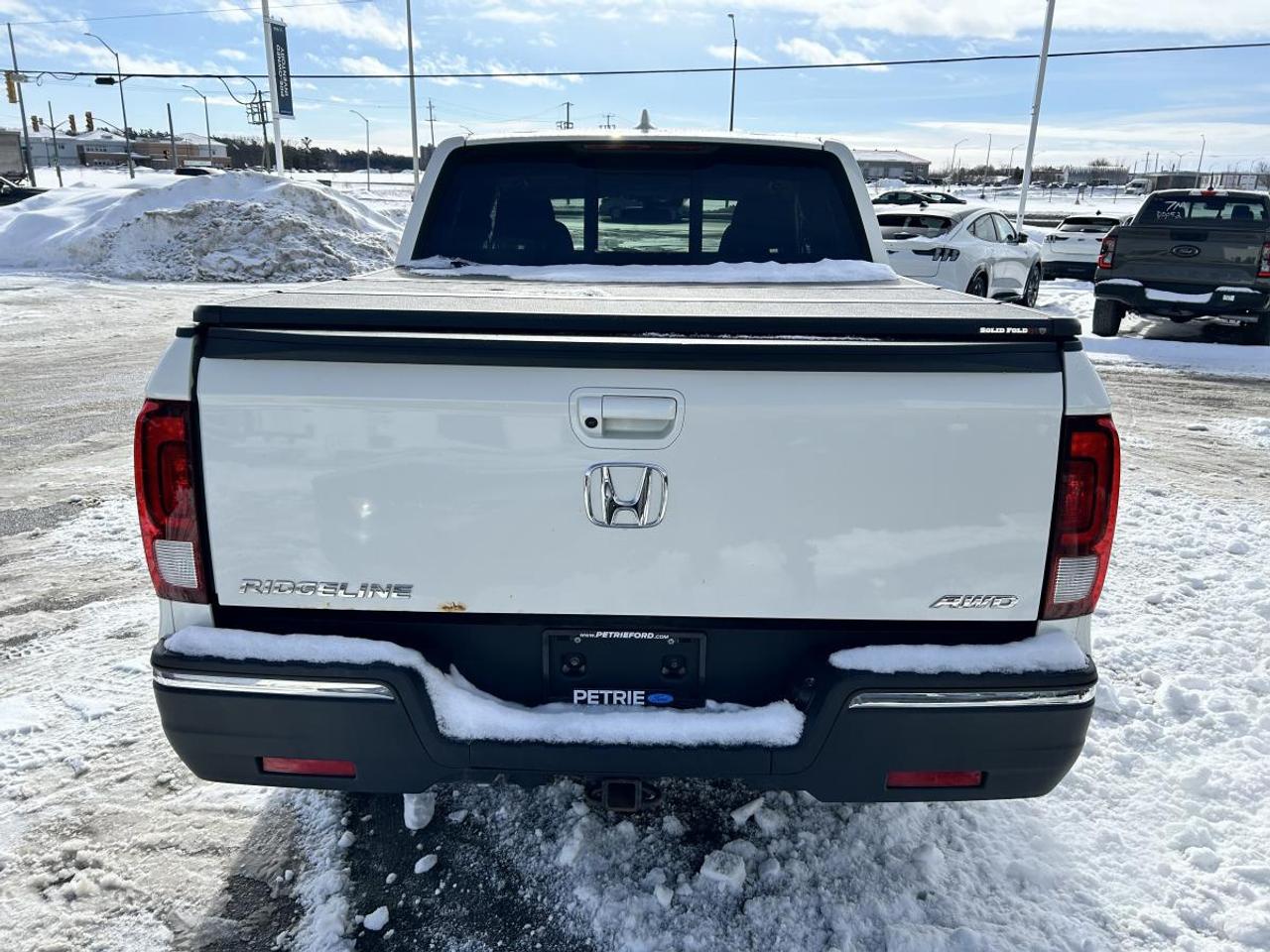2017 Honda Ridgeline SPORT Photo
