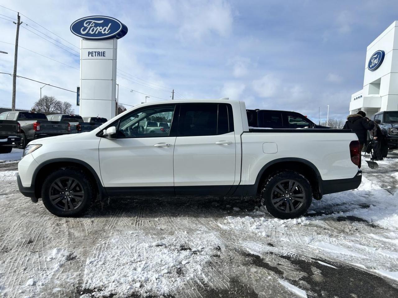 2017 Honda Ridgeline SPORT Photo