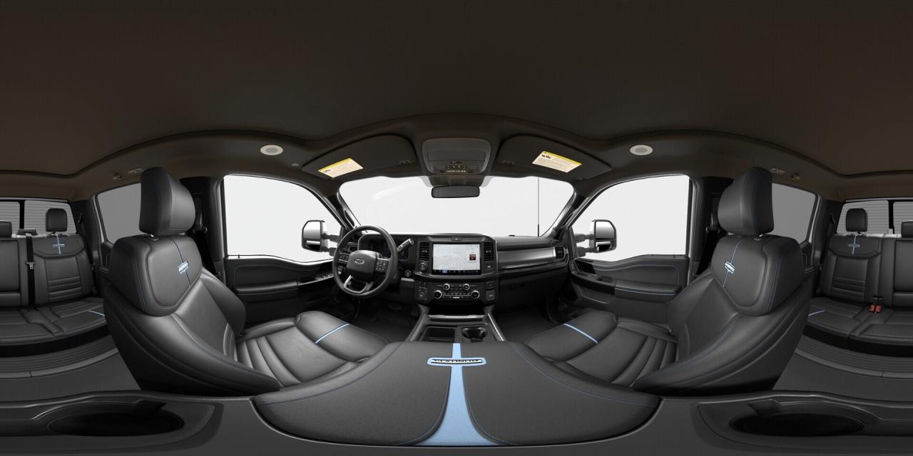 2026 Ford F-250 Super Duty SRW Platinum Photo