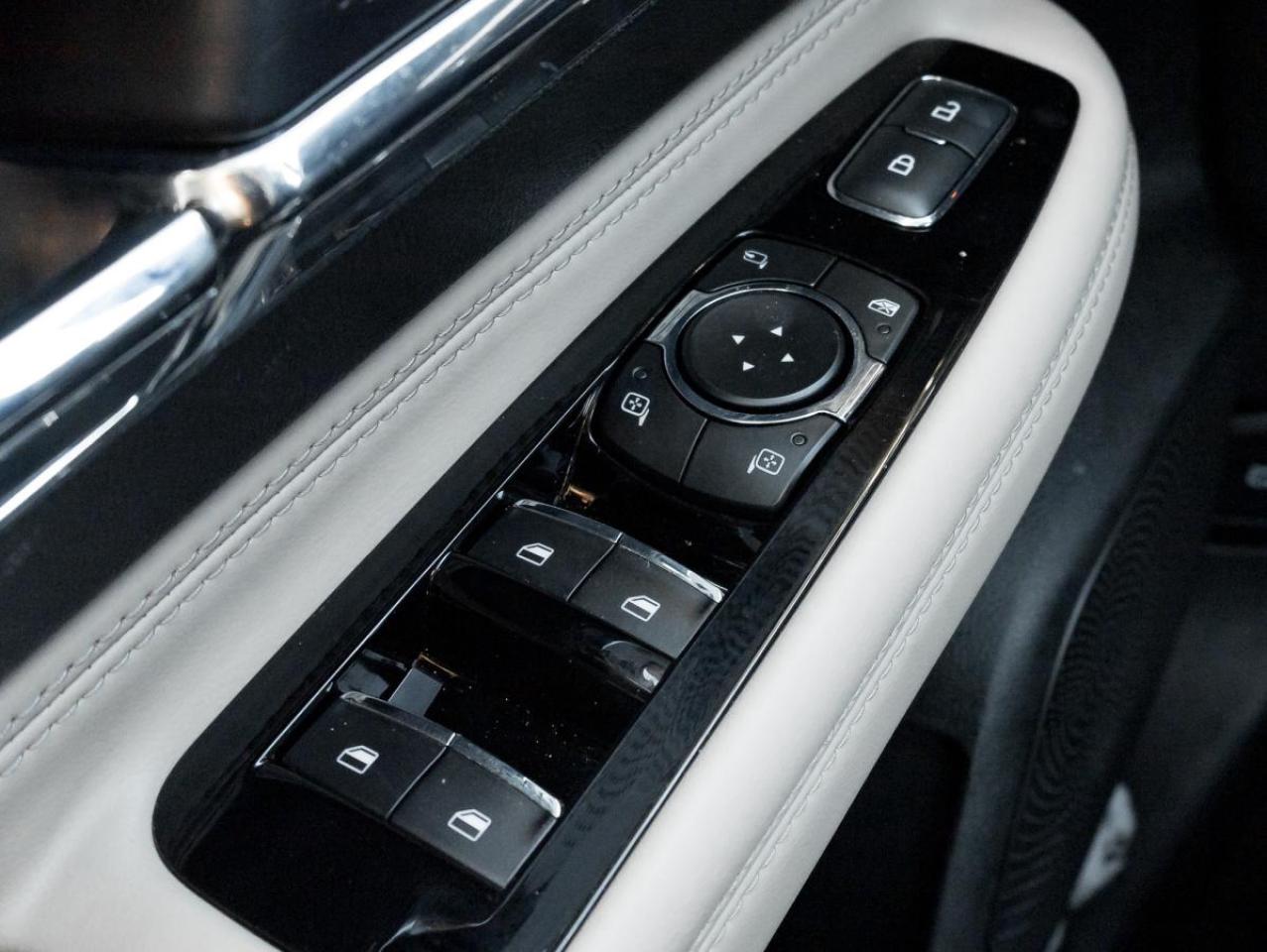 2025 Lincoln Corsair Reserve Photo