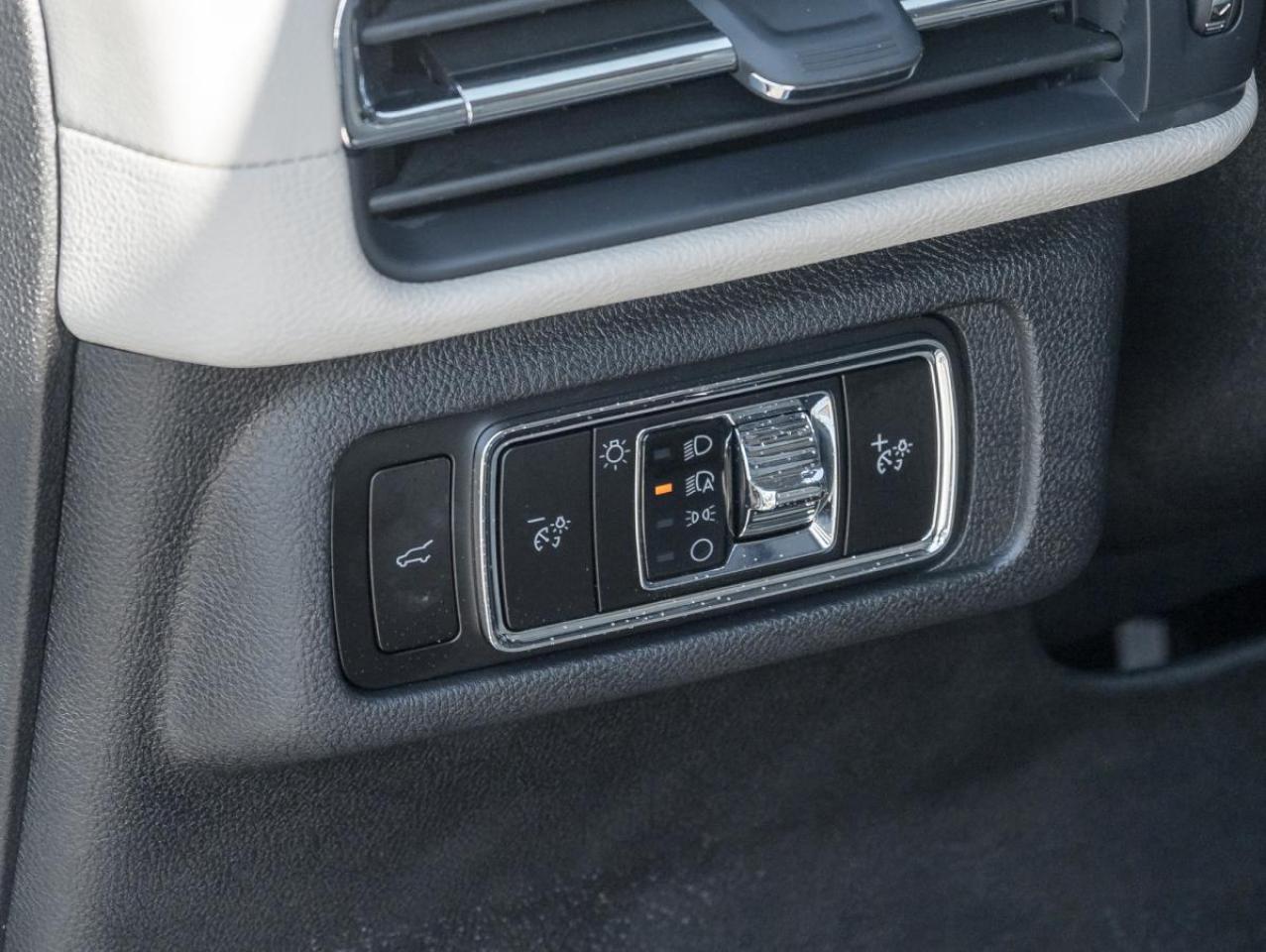 2025 Lincoln Corsair Reserve Photo